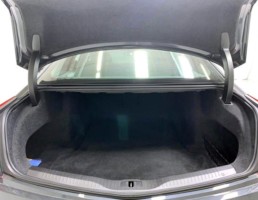 Luxury-Car-Service-NYC-Cadillac-CT6-trunk-space-Image-1-min